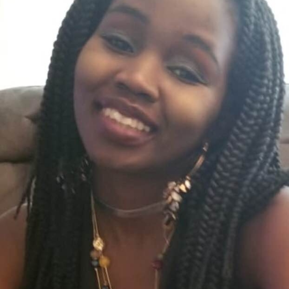 Meet your Posher, Lydia